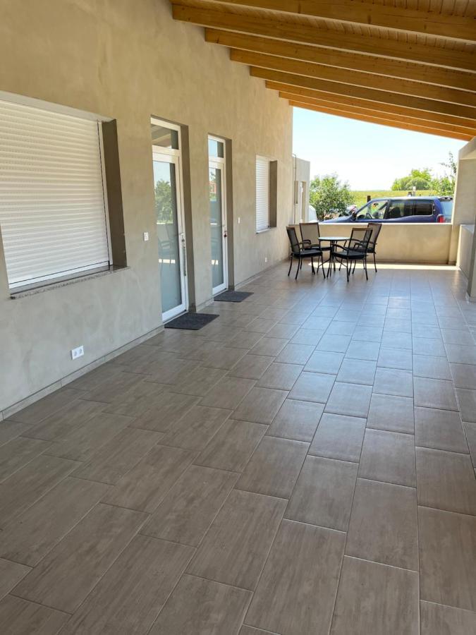 Rajczi Apartman Мохач Экстерьер фото