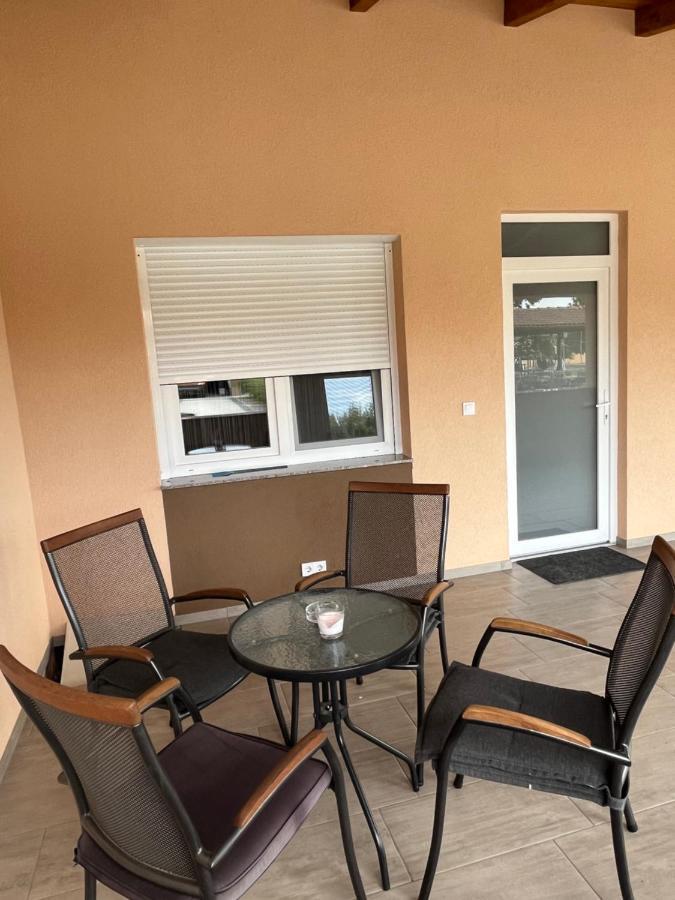 Rajczi Apartman Мохач Экстерьер фото